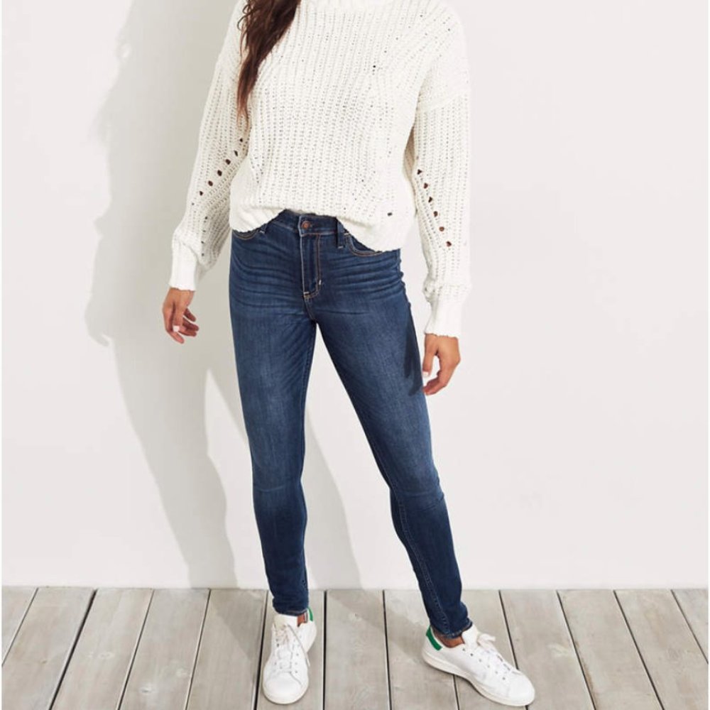 Hollister High-Rise Super Skinny Jeans *SIZE 00R*